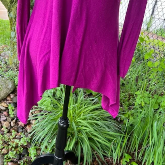 AVA SWEATER WRAP FUSCHIA SIZE MEDIUM - Picture 6 of 10